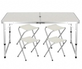 Folding table